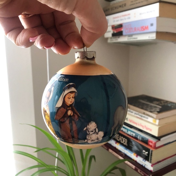 Vintage Christmas Tree Ornament - Picture 3 of 6